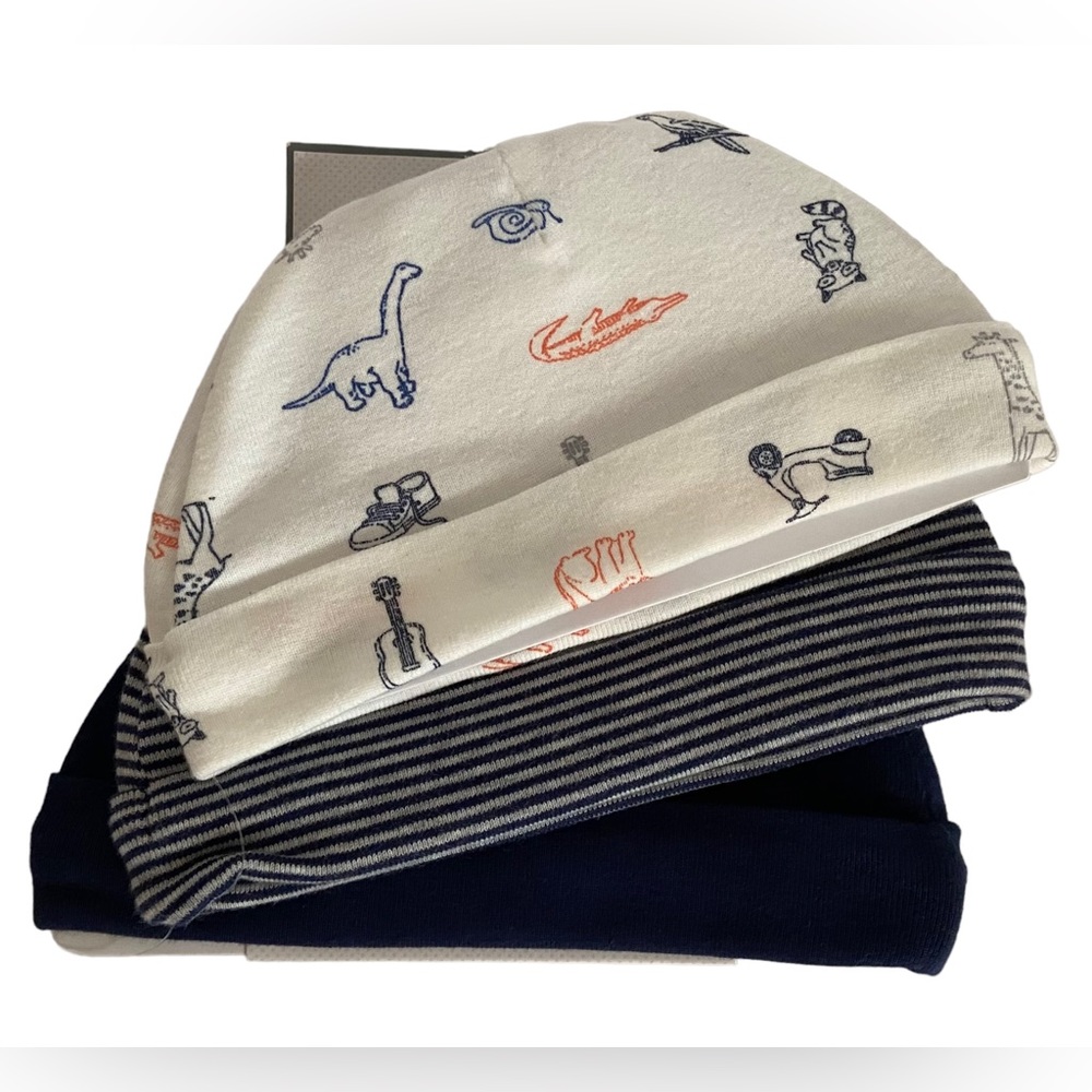 Carter’s Baby boy hat / Size 0-3 Months.